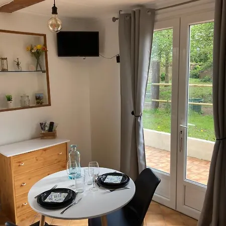 Hébergement de vacances De *